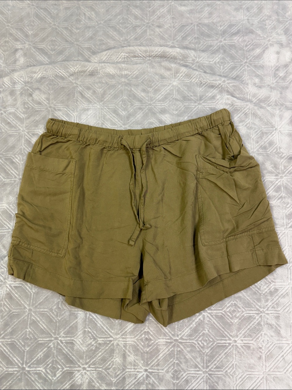 Old Navy Olive Drawstring Cargo Shorts